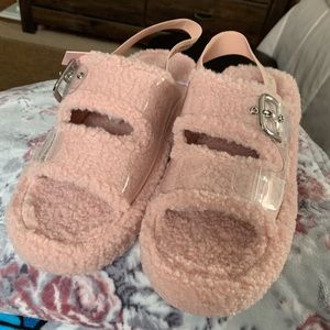 Women's
Juicy Couture Griffin Slipper/ Shoes